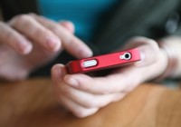 handy-shutterstock94844608 handy-shutterstock94844608